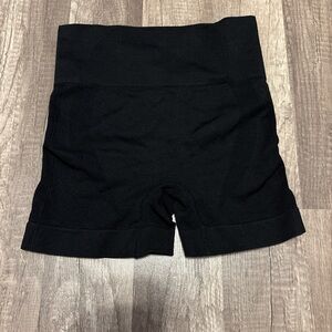 Black Women's Scrunch Shorts